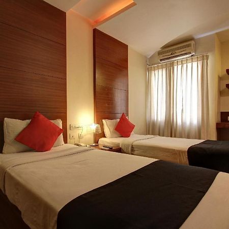 Amaran Hotels Madurai Esterno foto