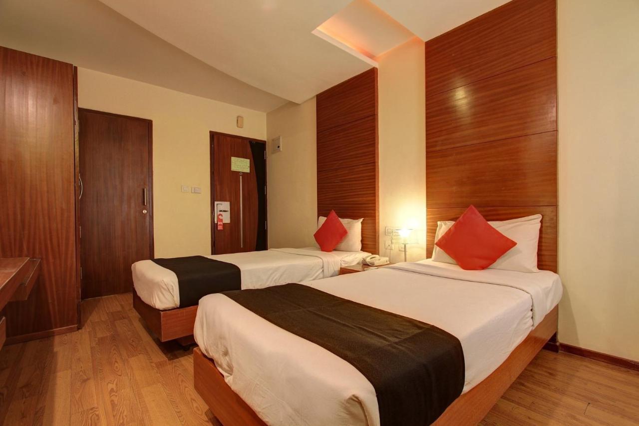 Amaran Hotels Madurai Esterno foto